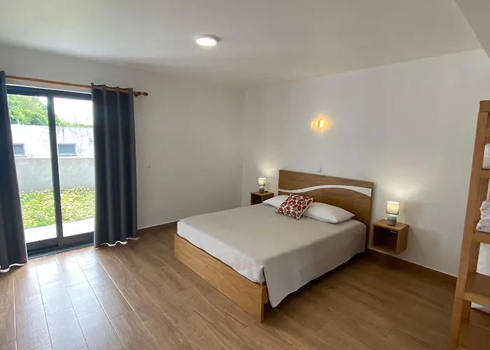 Апартаменты 4 Estacoes *