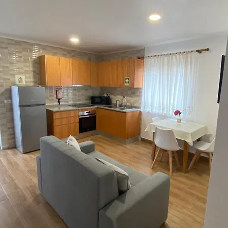 Apartment 4 Estacoes Faja Grande